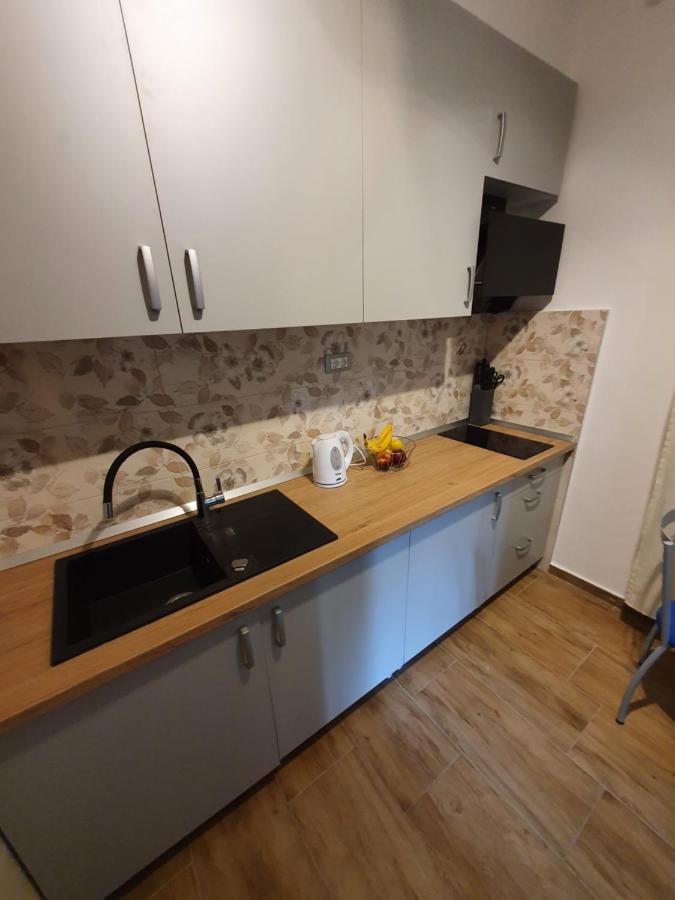 Zita - Heart Of Rovinj, Apartment For 2, Free Parking, 2Min Center, 5Min Beach Walk Buitenkant foto