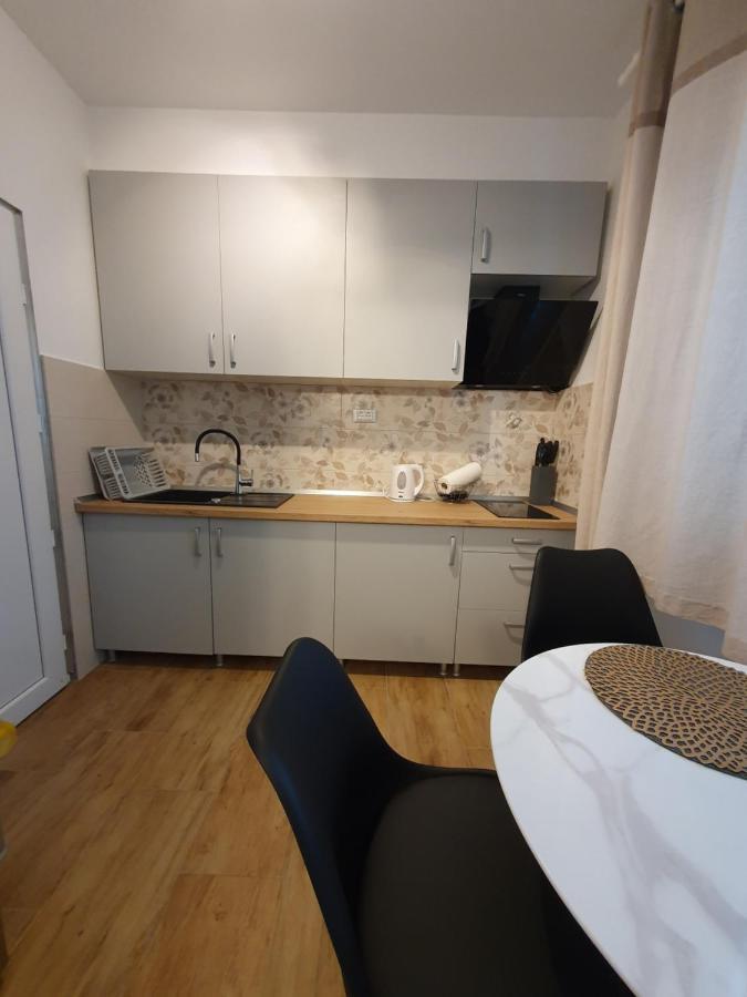 Zita - Heart Of Rovinj, Apartment For 2, Free Parking, 2Min Center, 5Min Beach Walk Buitenkant foto